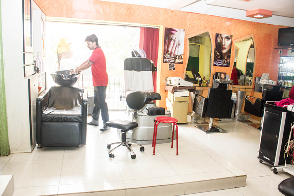 Daisy Family Salon