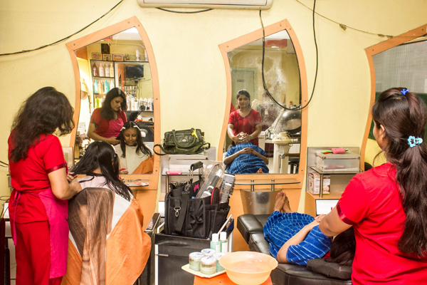 Daisy Family Salon